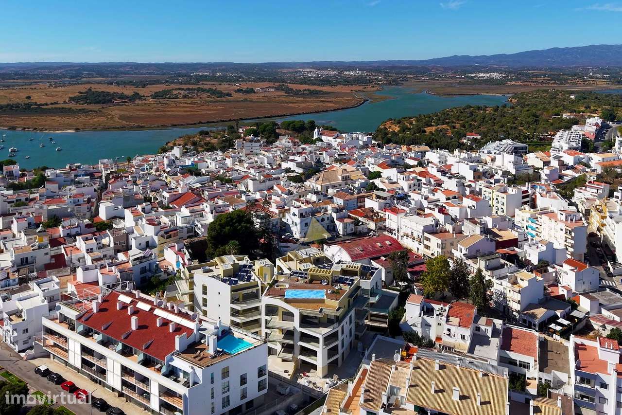 Apartamento T2 Duplex com 2 lugares de estacionamento em Alvor-46