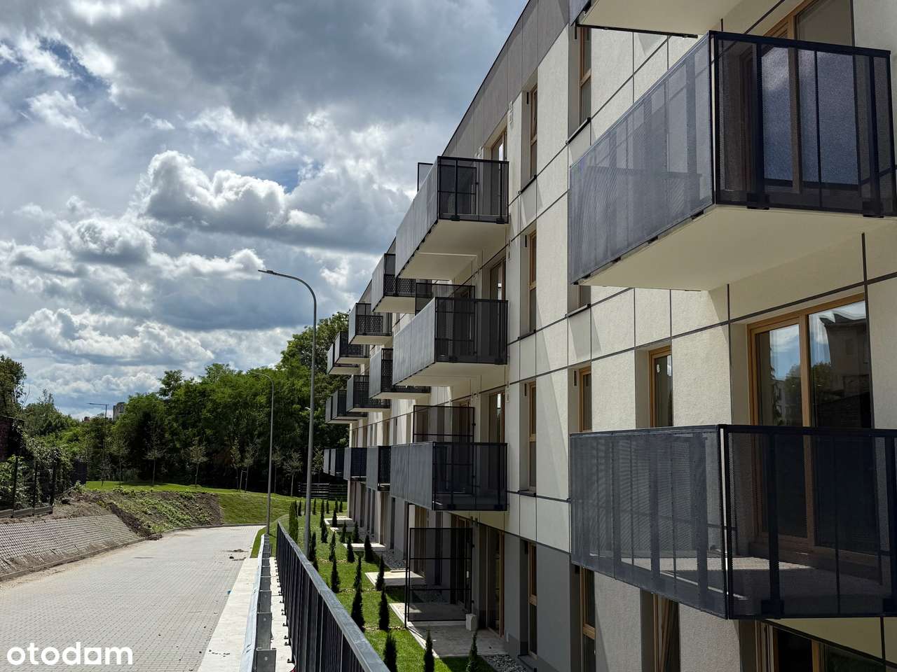 3 pokoje/ lokal bez czynszowy/ bezpośrednio/ gotowe-3