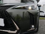 Lexus UX - 4