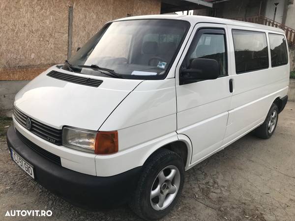 Volkswagen Transporter - 1