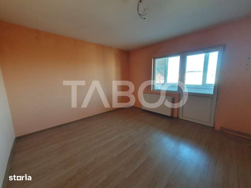 Apartament 3 camere decomandat 80 mp + 2 balcoane zona Teiului - Imagine principală: 5/13