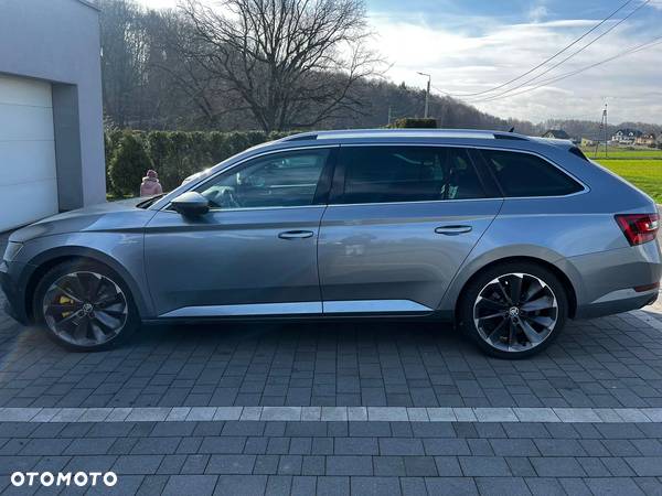 Skoda Superb 2.0 TSI 4x4 DSG L&K - 18