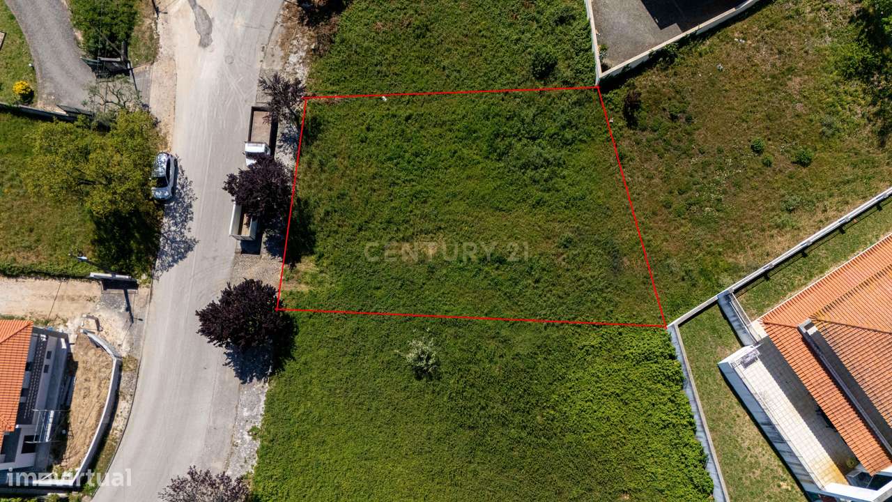 Terreno Urbano com 587 m² para Construção em Pombal – Zona em Crescime-0
