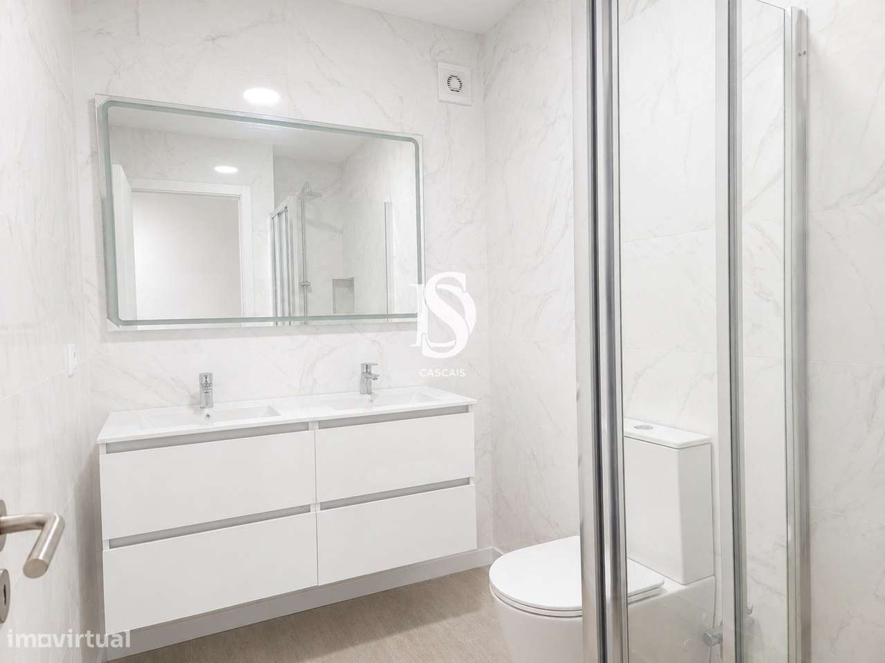 T3 Renovado no Cacém | Design Moderno e Central-9