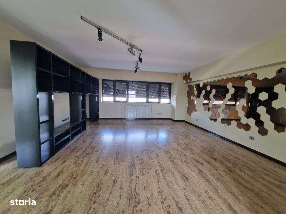 Apartament 4 camere Piata Victoriei-0