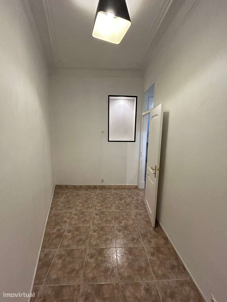 Apartamento T1+1 em Propostas Múltiplas-7