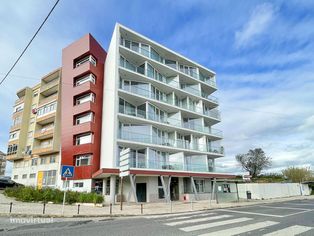 T3 com Terraço, em Construção Recente no centro de Loures