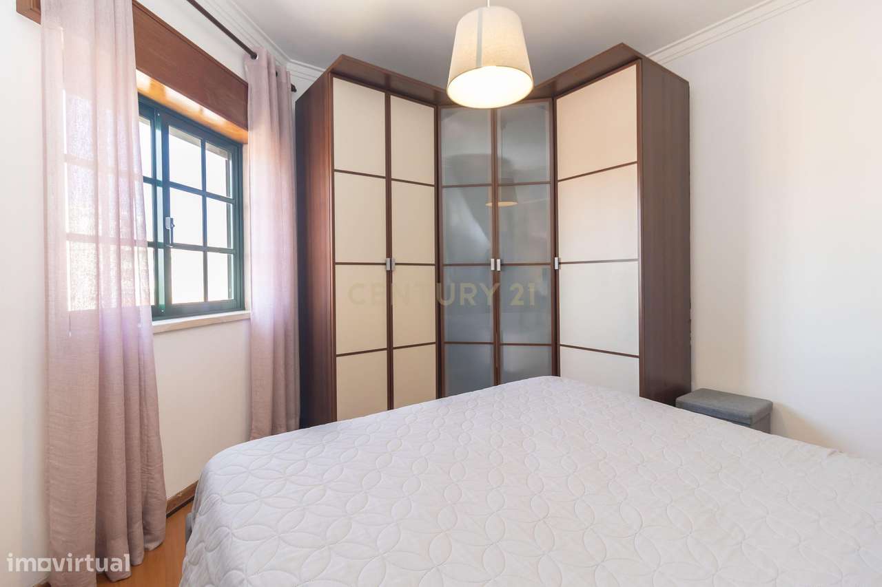 Apartamento T2 com Parqueamento, Elevador, Pronto a Habitar – Uma Opor-21