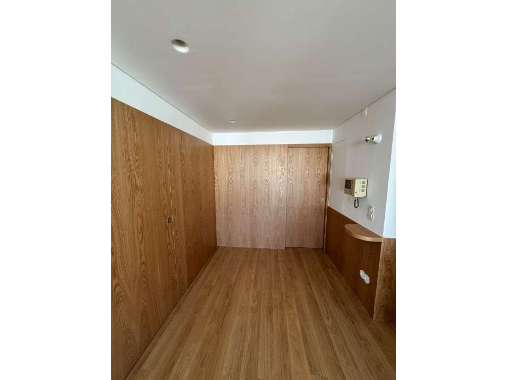 Moradia T3 com Garagem e Suite a venda na Maçã Sesimbra-15