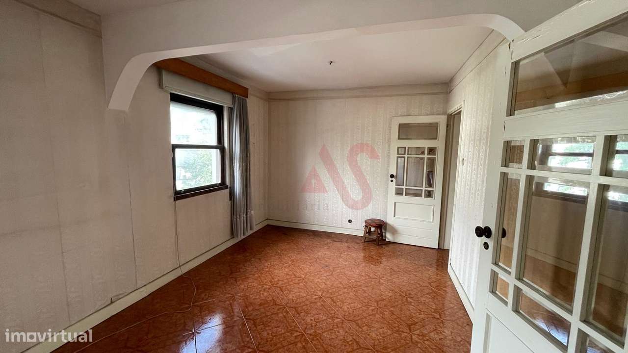 Apartamento T2 com Varanda: O Equilíbrio Perfeito no Coração de Guimar - Grande imagem: 4/12