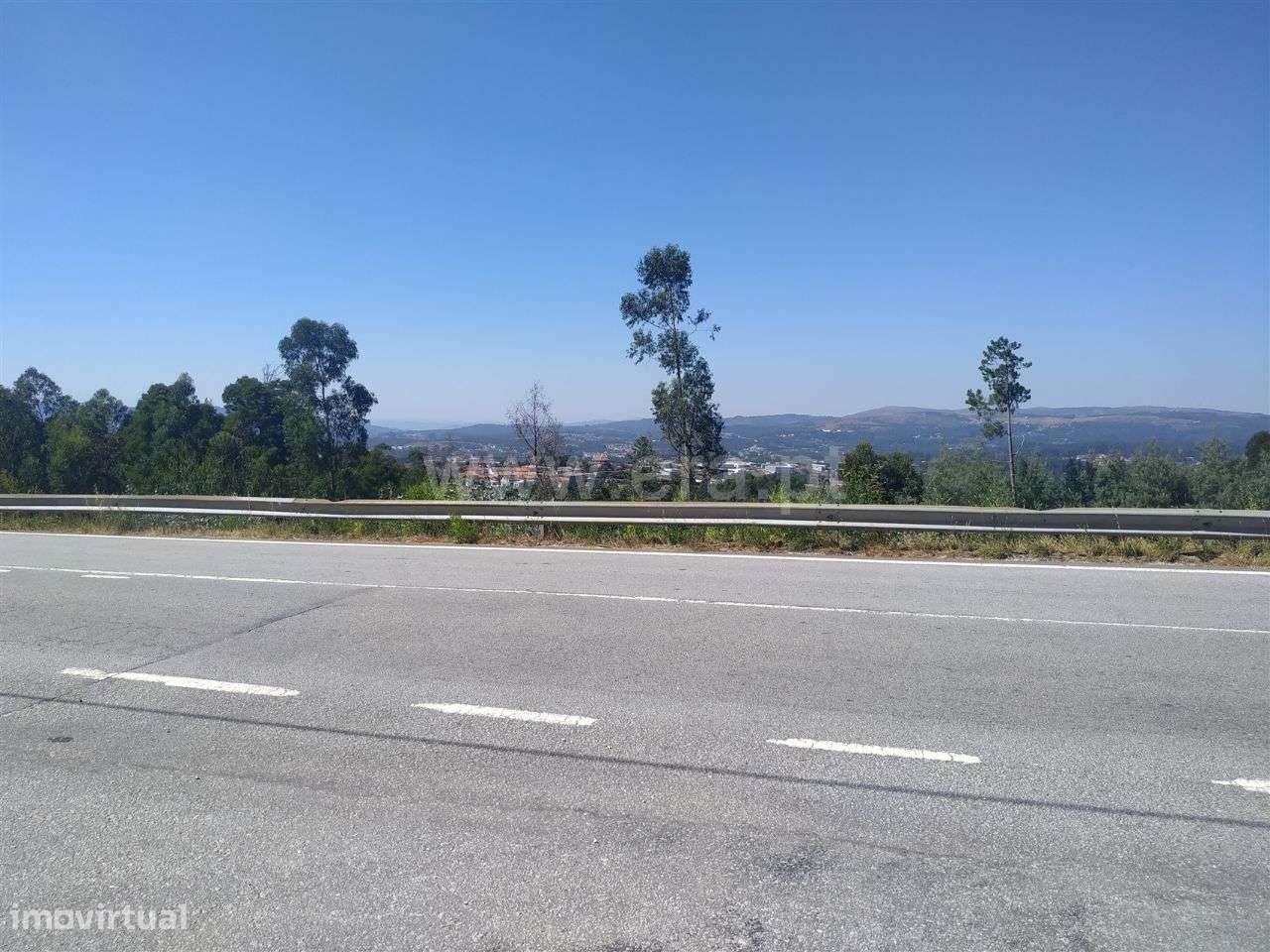 Terreno de construção em São Gens - Grande imagem: 3/4