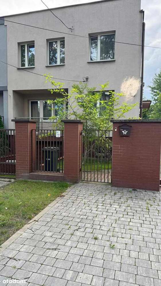 dom w zabudowie bliźniaczej - okol. Brzezińskiej-3