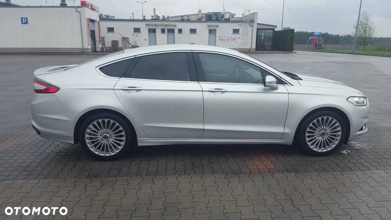 Ford Fusion 2.0 EcoBoost Titanium - 2