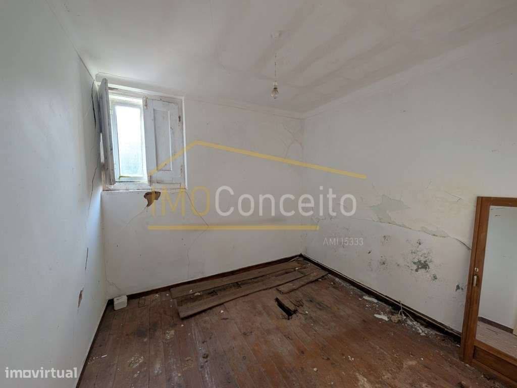 Casa tradicional para renovar - Rexaldia - TORRES NOVAS-14