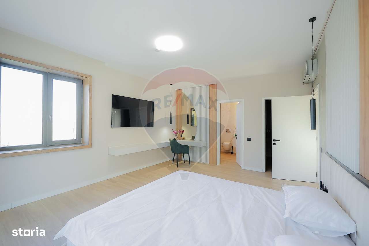 De vânzare Vilă cu 8 camere în Sânmartin, 290 mp util, teren 1100 mp-13