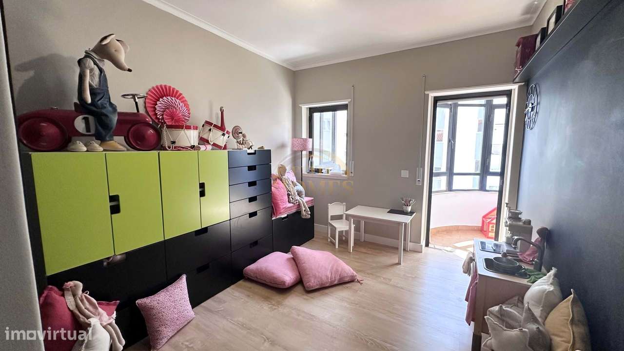 Duplex T4 com Terraço no Bairro do Rosário, Cascais.-13