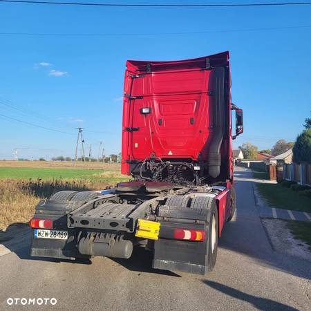 Mercedes-Benz ACTROS - 9