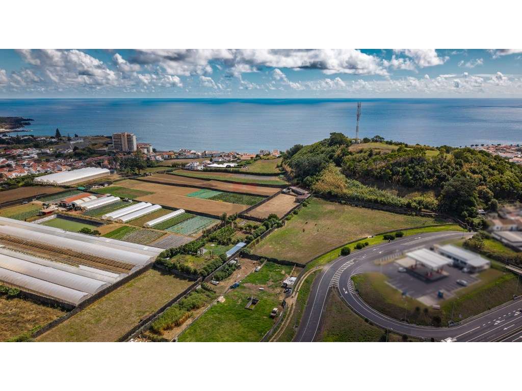 Terreno situado na freguesia de Rosto do Cão - São Roque-13