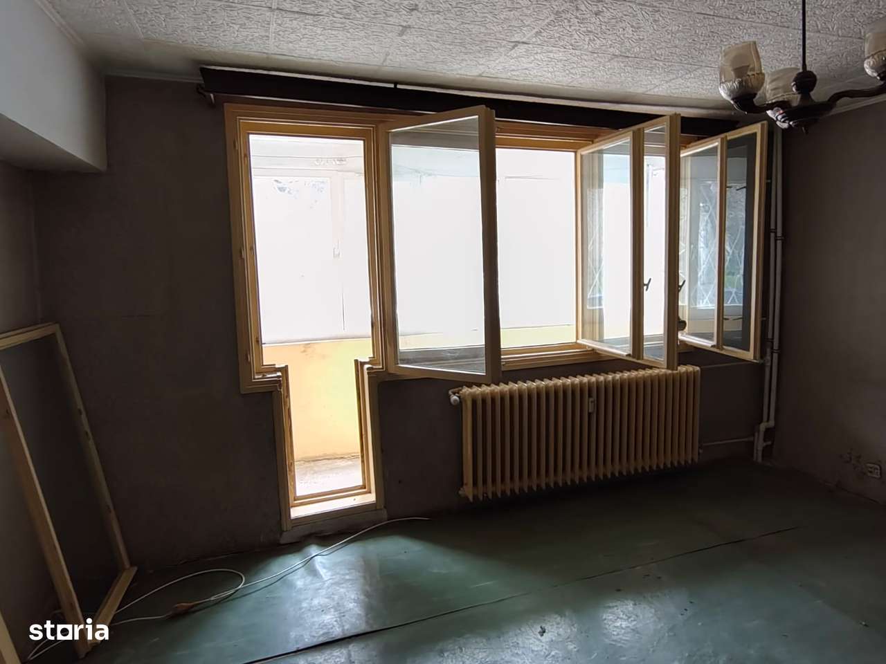 1Garsioniera Drumu Taberi Metrou Raul Doamnei-2