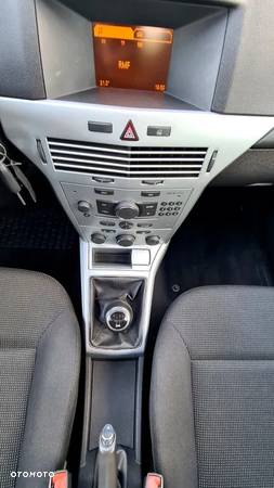 Opel Astra IV 1.4 Sport - 15