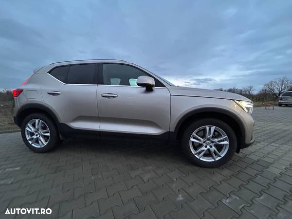 Volvo XC 40 Recharge T4 Twin Engine AT7 Inscription Expression - 7