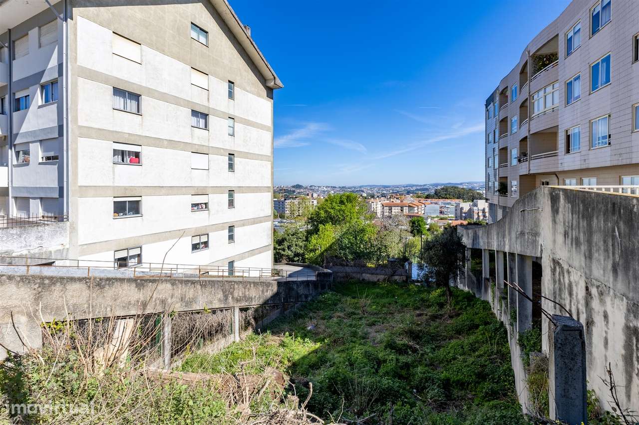 Terreno para construção em Oliveira do Douro, Gaia-5