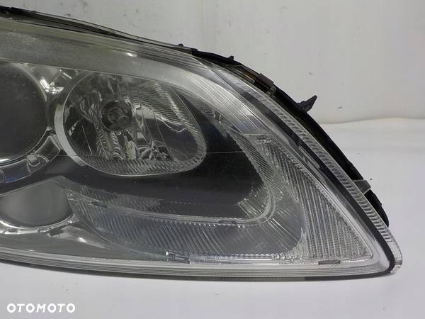 VOLVO C30 LIFT LAMPA PRAWA PRZÓD PRZEDNIA UK - 2