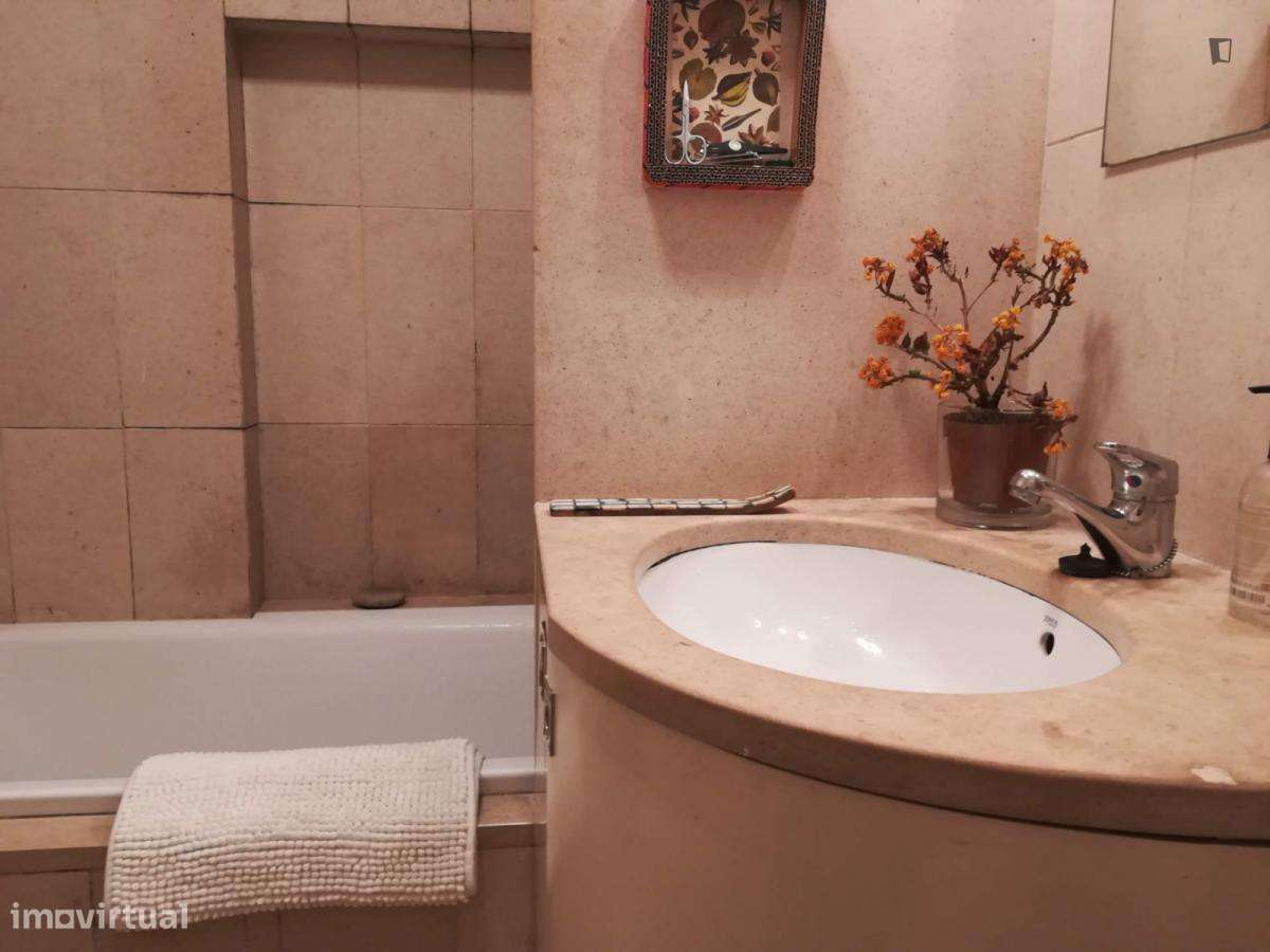 Quarto - localizado em Aldoar Porto - Grande imagem: 4/6