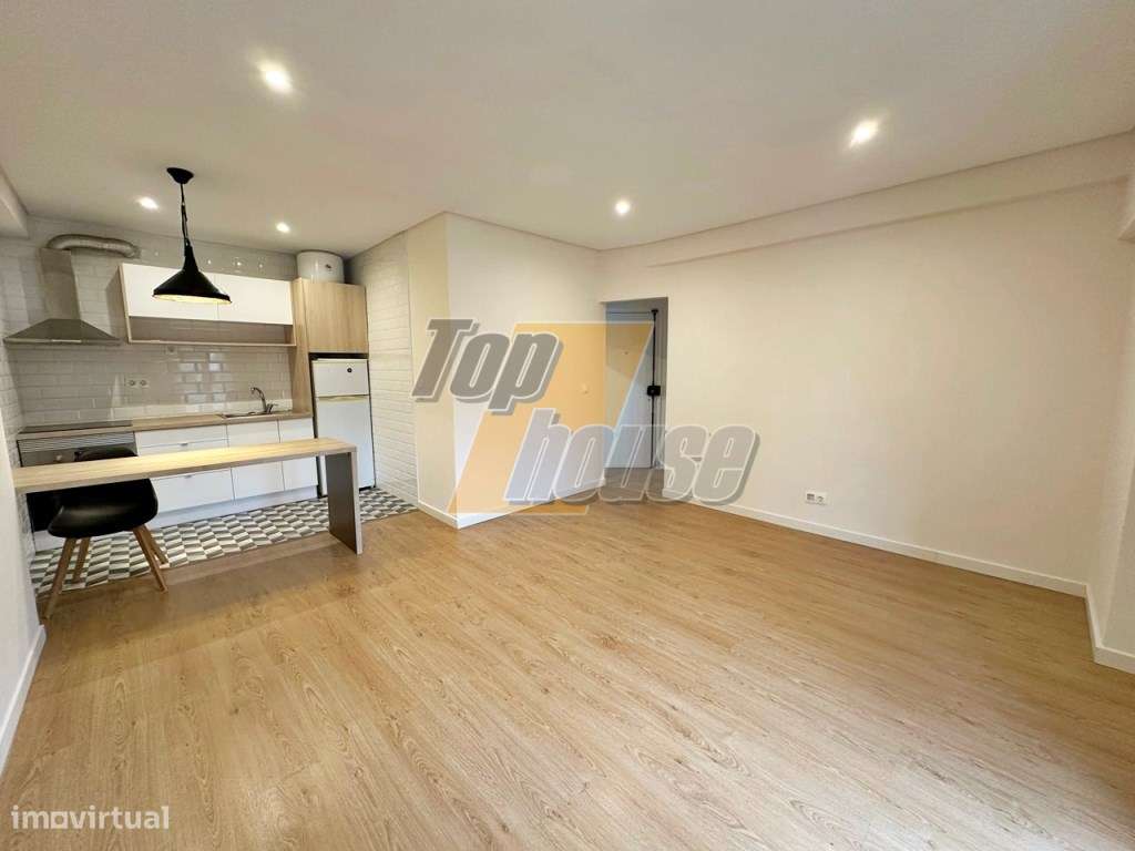 Apartamento T1 Costa de Caparica Totalmente Reabilitado-1