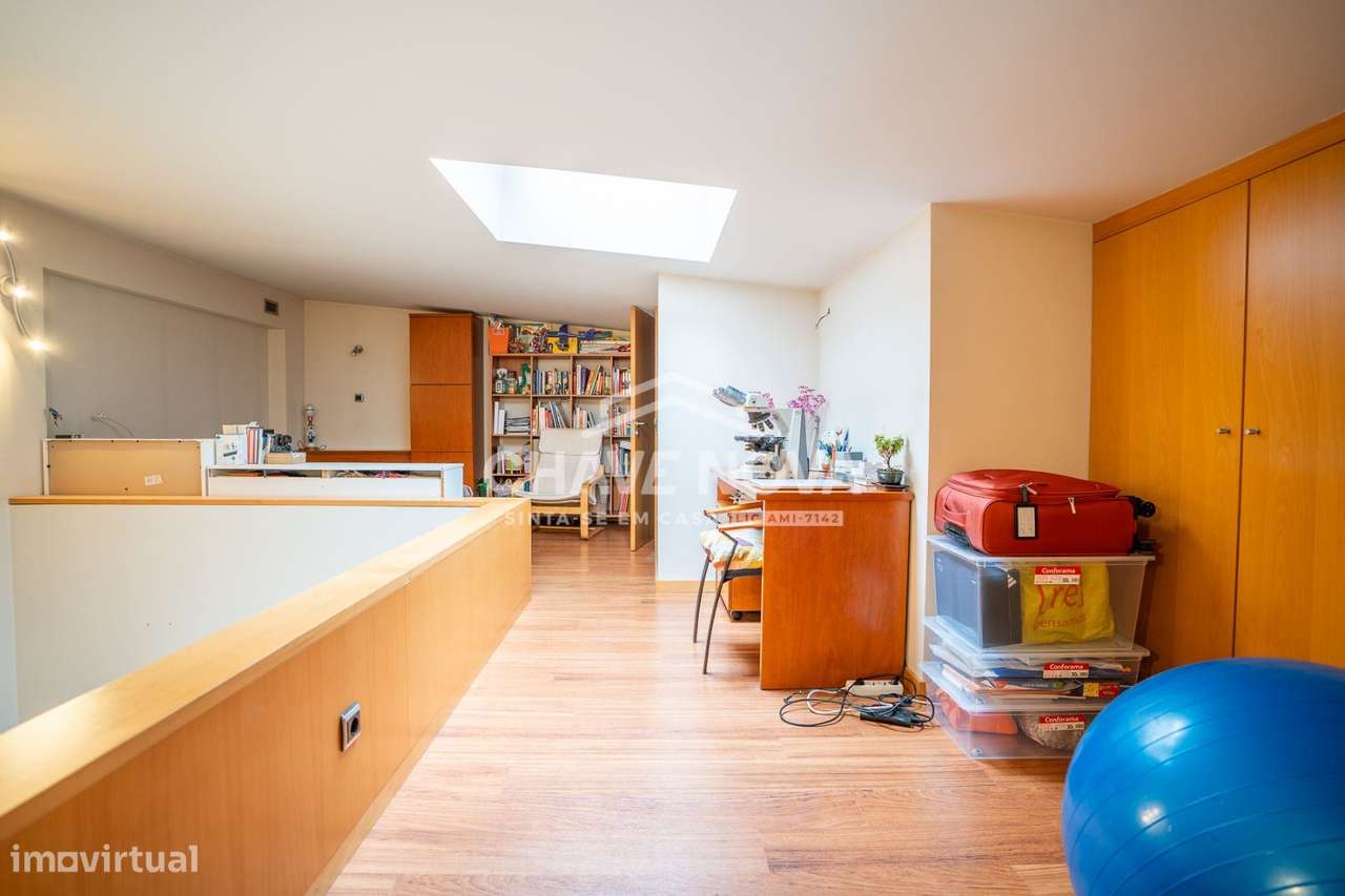 T2 Duplex no Último Andar com Varanda – Polo Universitário do Porto-8