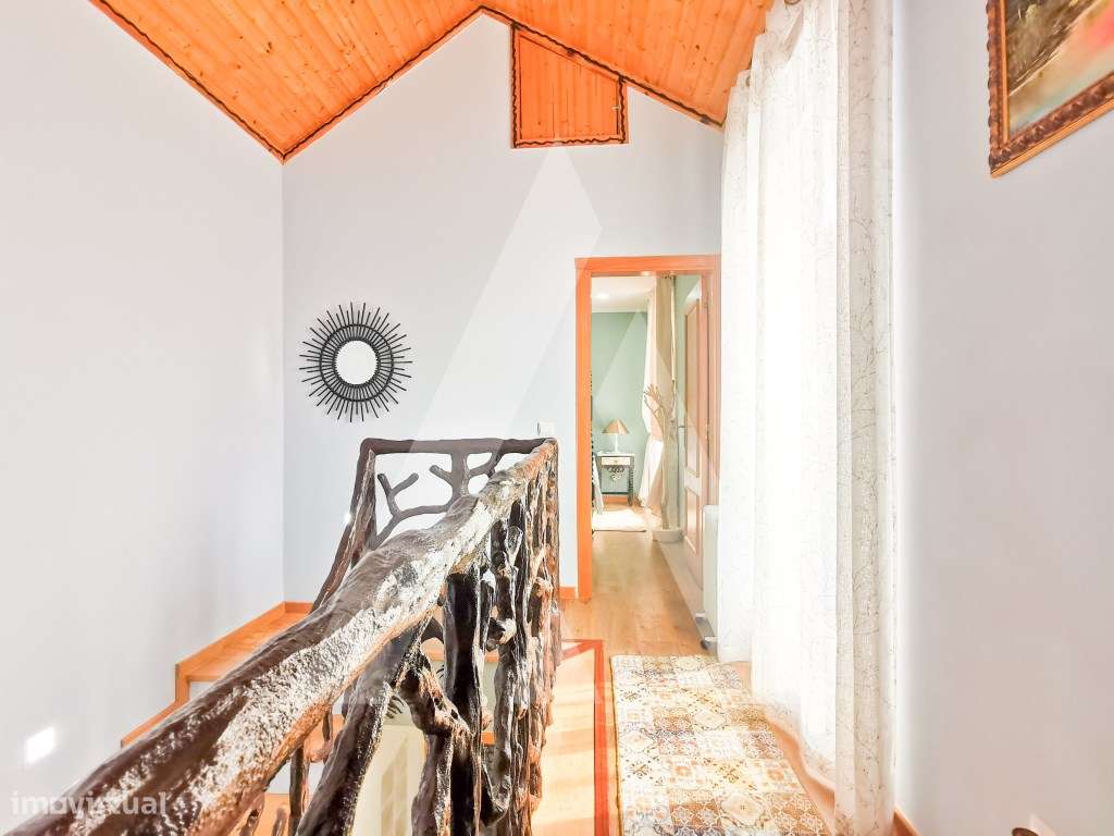 Moradia situada no prestigiado Bairro da Beira-Mar. - Grande imagem: 5/11