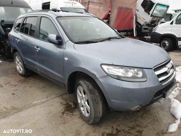 Dezmembrez Hyundai Santa Fe 2007 2.2crdi - 1