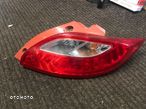 MAZDA 2 LAMPA TYLNA prawa - 1