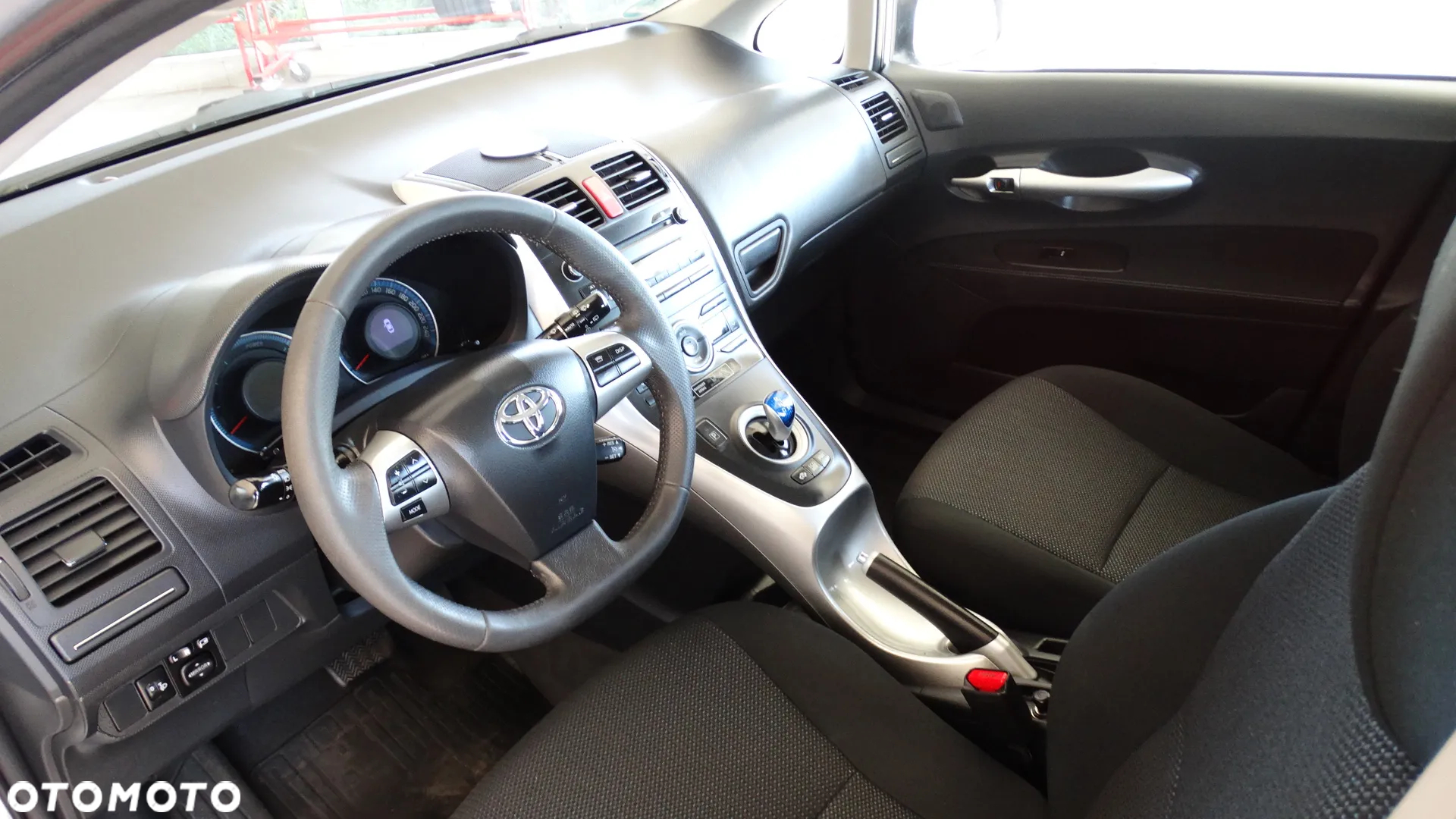 Toyota Auris 1.8 VVT-i Hybrid Automatik Comfort - 8