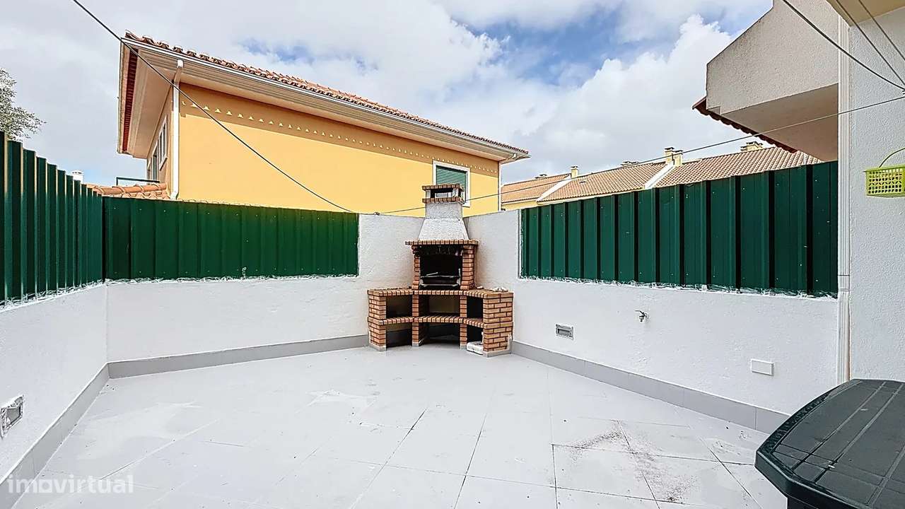 Moradia Familiar Soalheira em Excelente Localização – Bacelos de Gaio-14