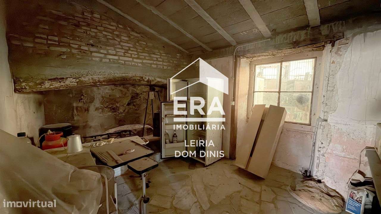 Moradia para reabilitgar na região da Freixianda-9