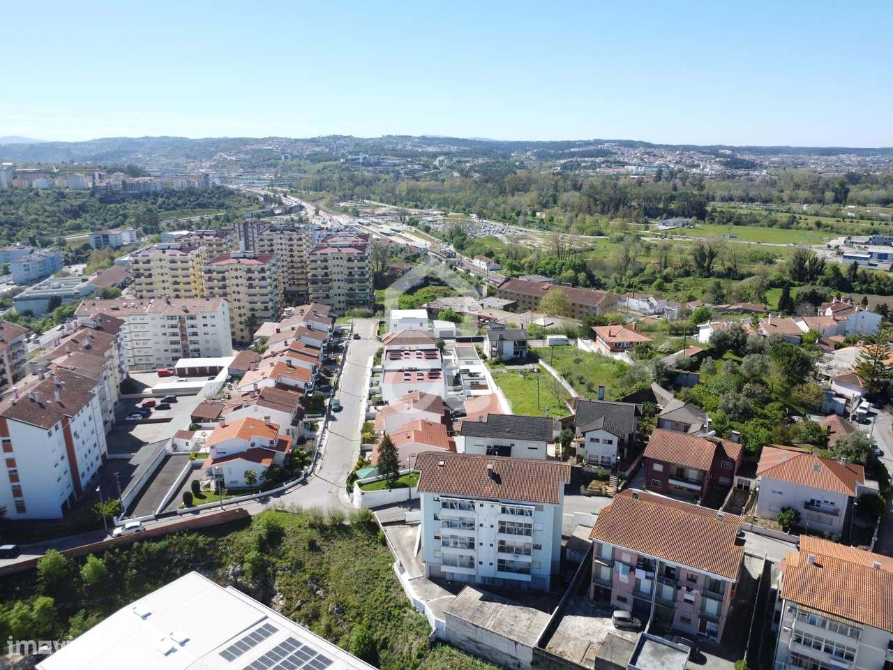 Apartamento T3 no Loreto com garagem e lugar de estacionamento-19