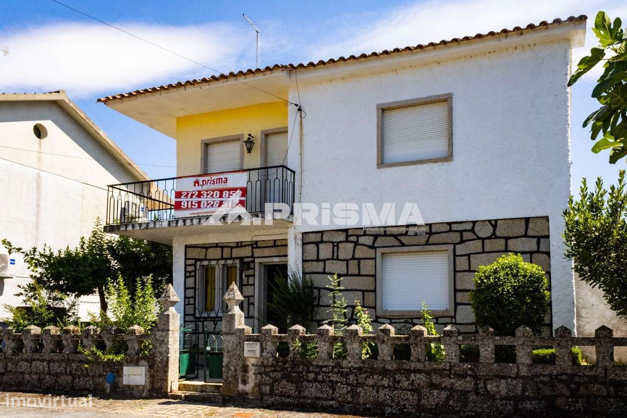 Moradia T5 com Espaço Exterior para Venda em Alcains - Grande imagem: 1/37