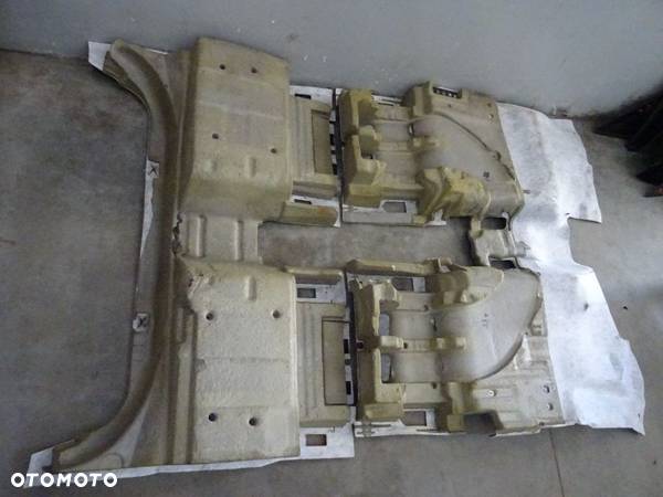 WYKŁADZINA DYWAN PODŁOGA FIAT CROMA KOMBI 05-07 NR140 - 8