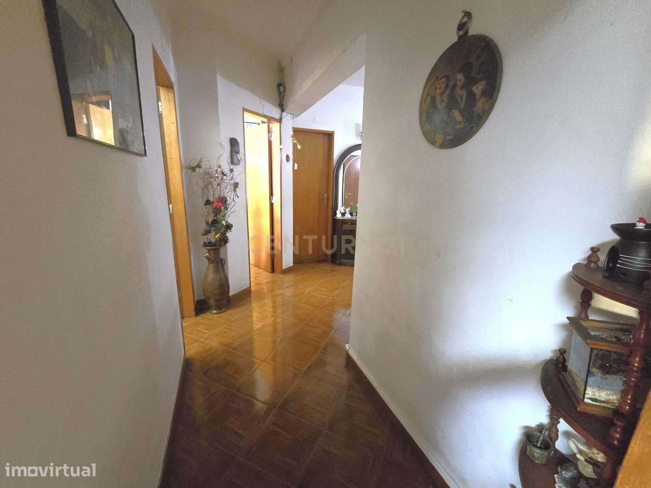 Apartamento T3 com varandas e arrecadação-7
