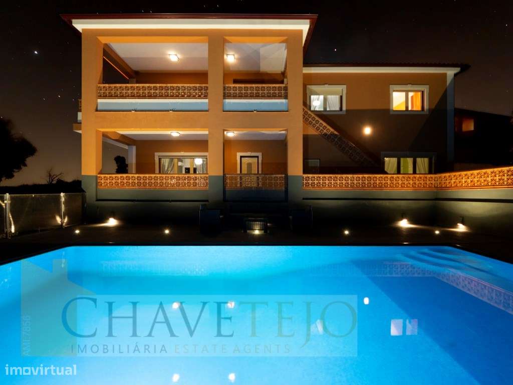 Moradia com acabamentos de luxo, mobilada e com piscina, para venda... - Grande imagem: 4/59