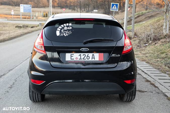 Ford Fiesta - 5