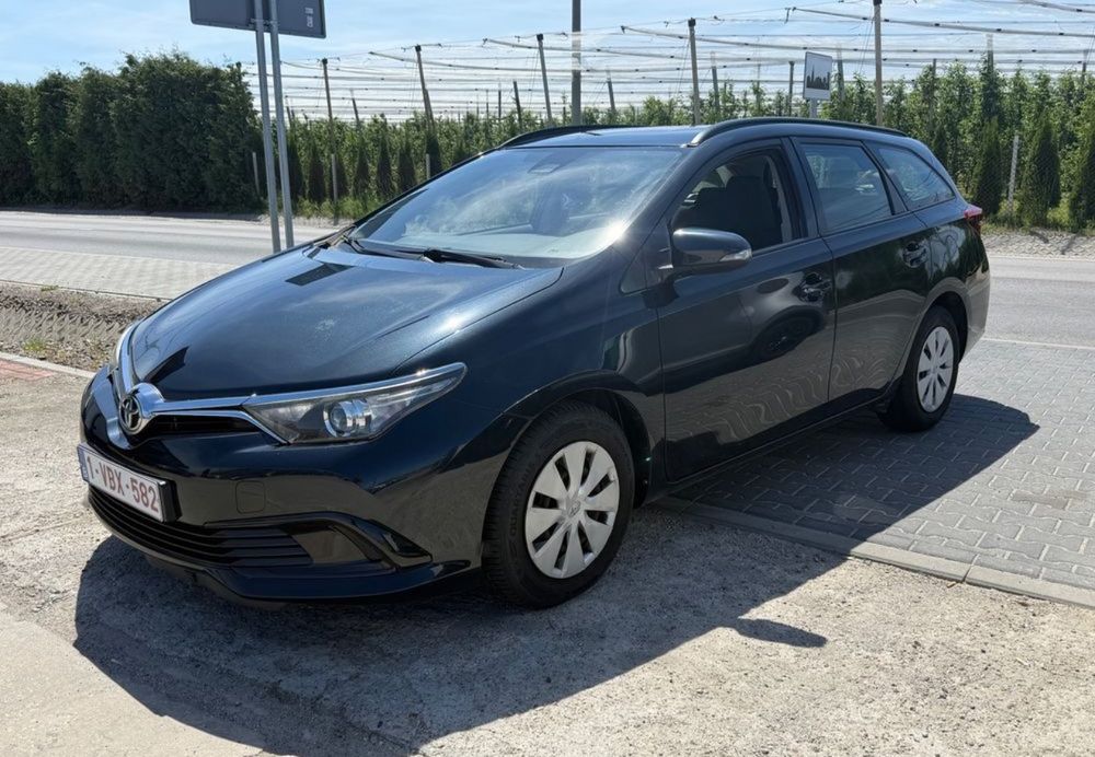 Toyota Auris II 1.33 Dual-VVT-i 2017