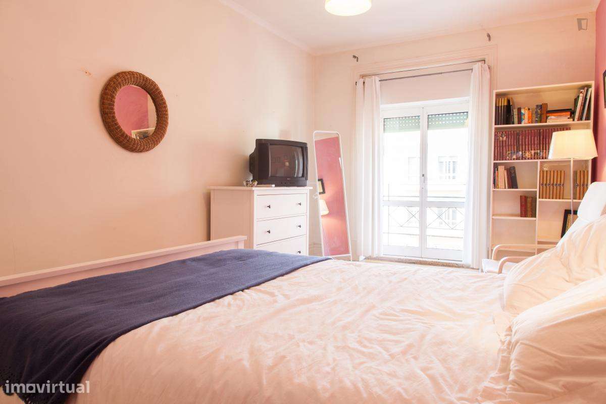 Quarto - localizado em Alameda Lisbon - Grande imagem: 4/7