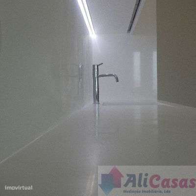 Excelente T3 Novo C/Varandas - Grande imagem: 4/20