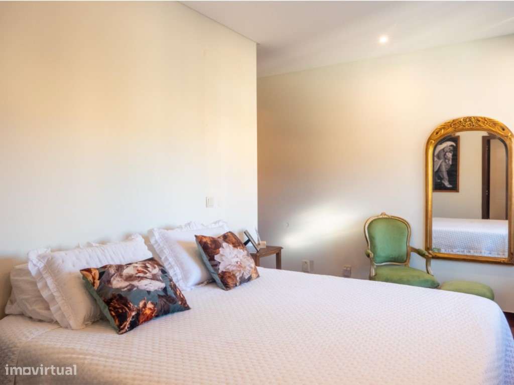 Moradia T6 com piscina em Viana do Castelo-14