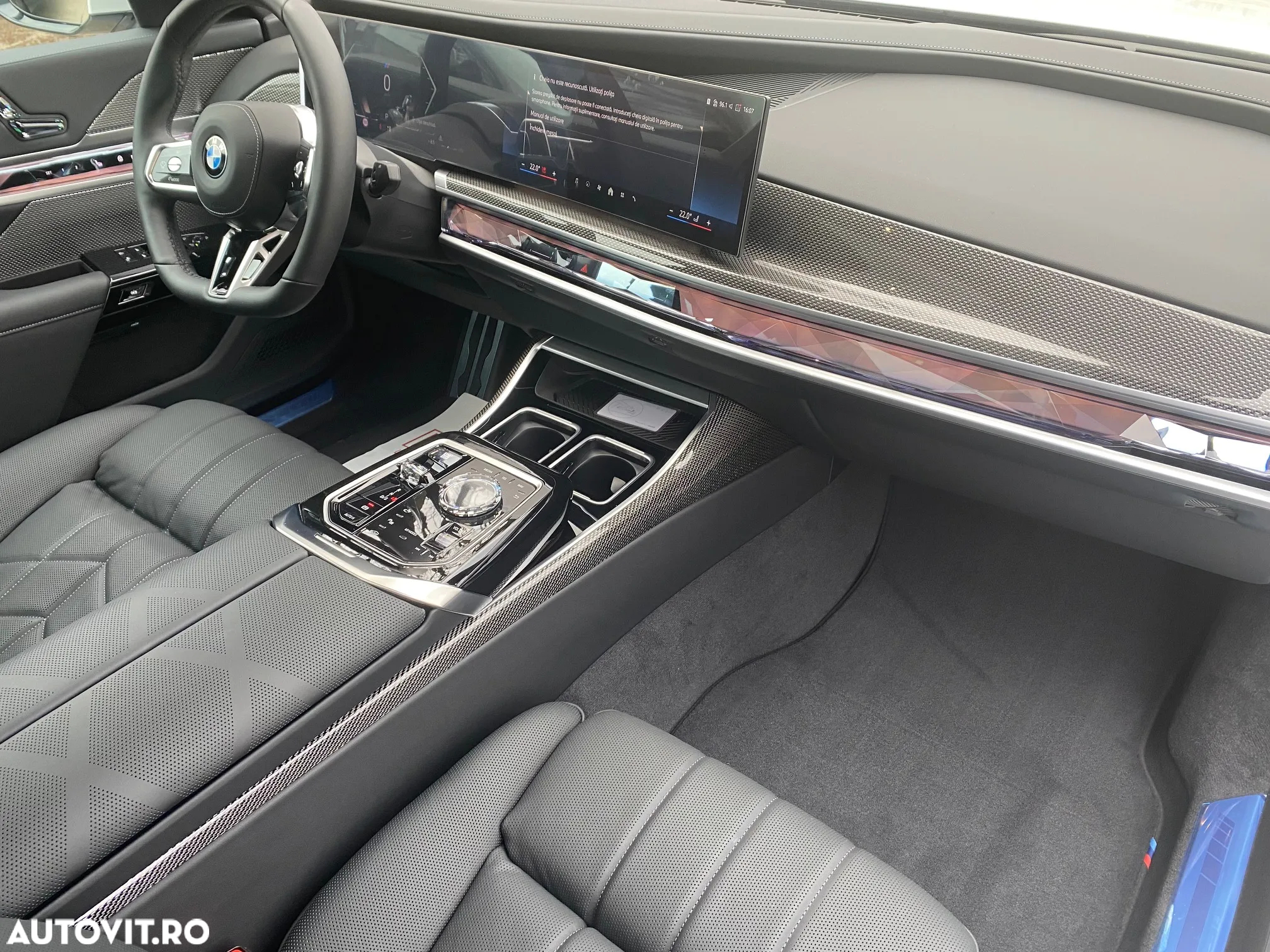 BMW Seria 7 740d xDrive MHEV - 12