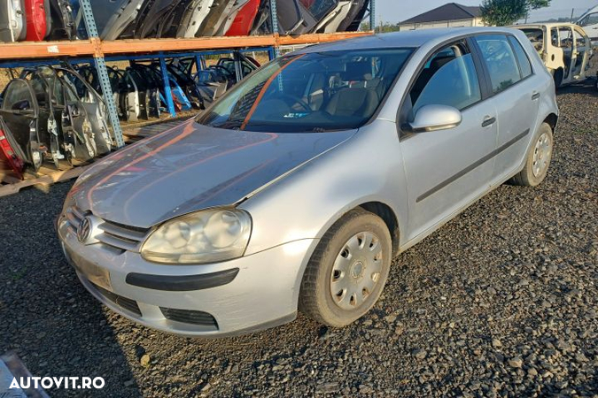 Motoras macara geam fata stanga 0130822467 Volkswagen VW Golf 5  [din - 5