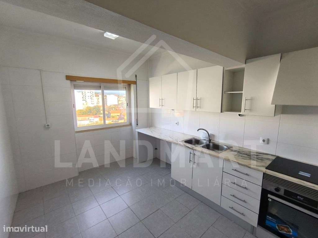 Apartamento T2, Rio Maior - Grande imagem: 2/10