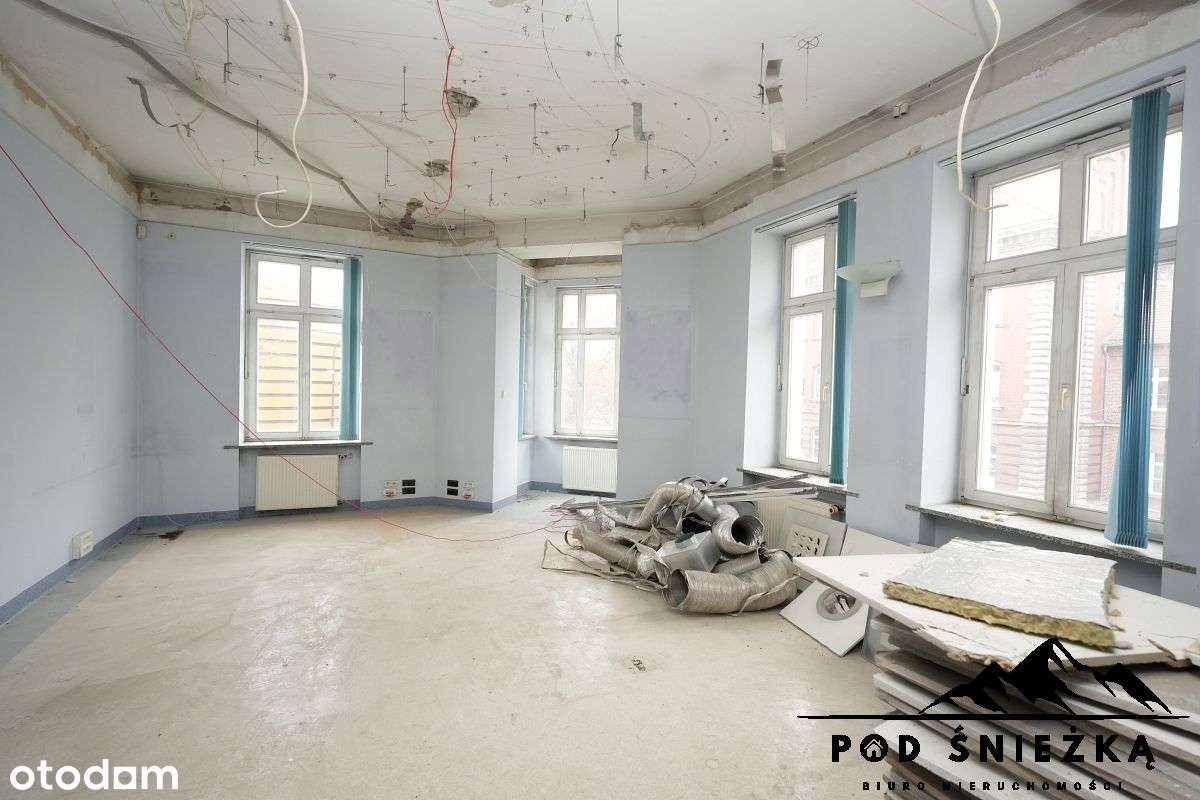 Dwie kamienice przy przejściu granicznym - tylko 2-7